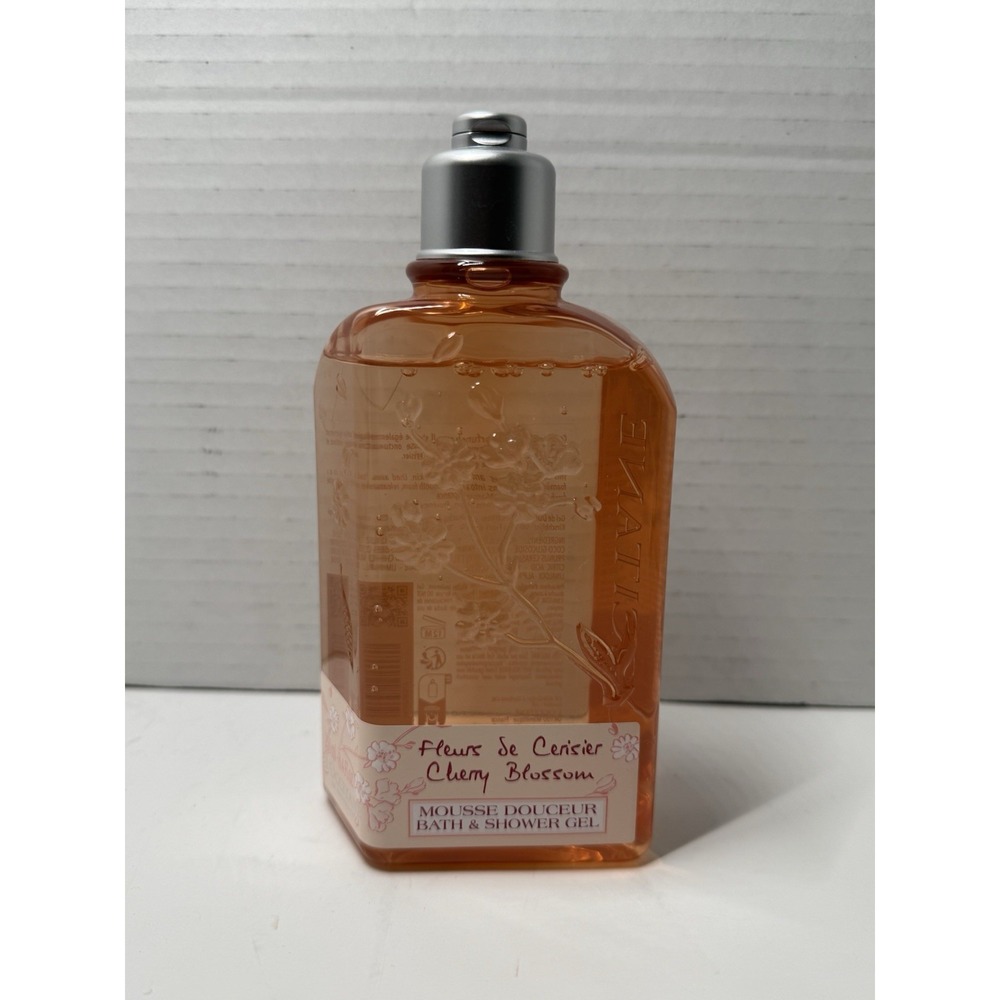 New L'Occitane CHERRY BLOSSOM ~ Fleurs de Cerisier ~ Bath & Shower Gel 8.4 oz